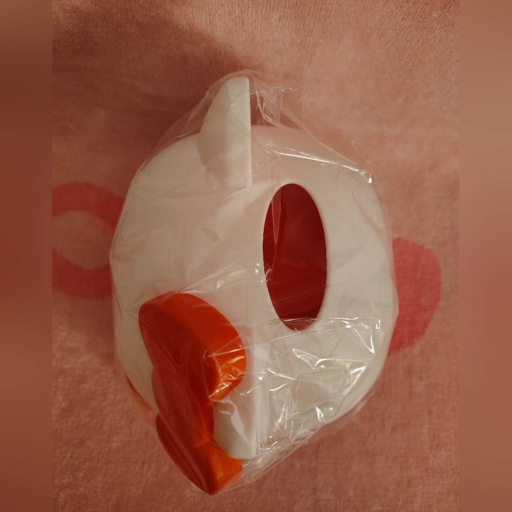 EXCLUSIVE - Hello Kitty Officially Licensed Collaboration Toilet Paper Holder - Picture 4 of 6